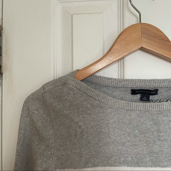 Tommy Hilfiger Womens Sweater - Picture 2 of 2
